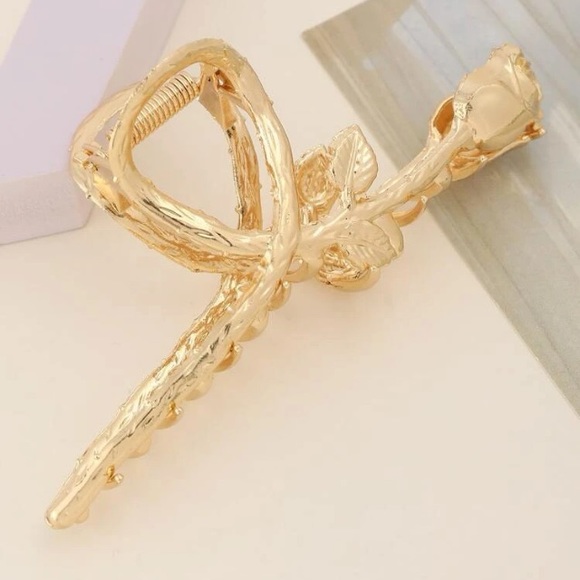 BOGO Gold Metal Hair Claw - Picture 2 of 2